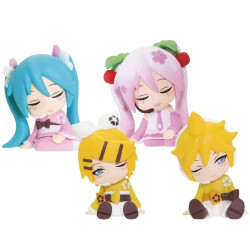 TOMY-TWINCHEES HATSUNE MIKU...